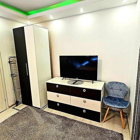 Luxury Paul Apartment Green, Private & Accessible Brasov Ngoại thất bức ảnh